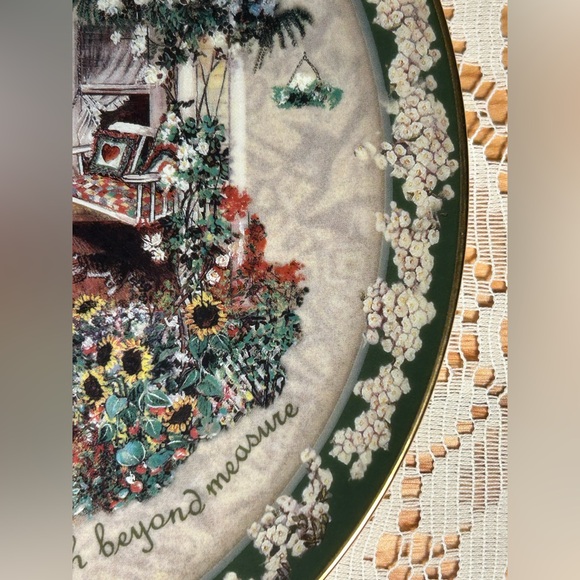 🌻Vintage 1997 Bradford Exchange Plate “Cherish Your Family” Glenna Kurz 8” - Picture 10 of 16